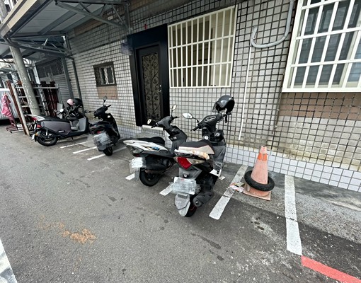 乖貓/管理室收包裹/陽台獨洗曬~可另租平面車位 - Image 2