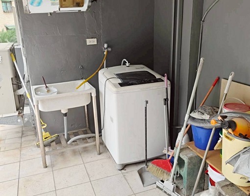 大坪林/採光通風獨立陽台洗曬/家具齊全空間大/生活機能佳 - Image 9