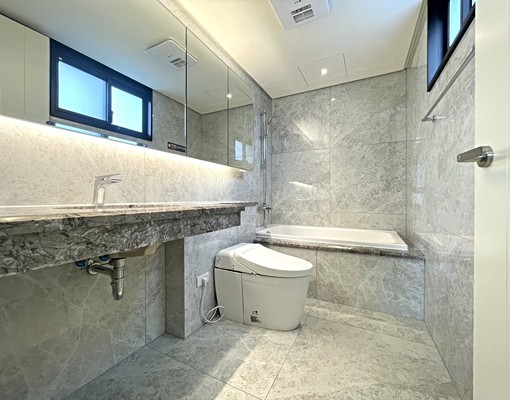 北屯機捷好市多惠宇朗庭全新裝潢未住3房平車含車管 - Image 11