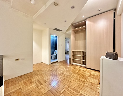 驚爆💥樓中樓💥超大四房😲室內超大空間💥大型狗🉑寵 - Image 7