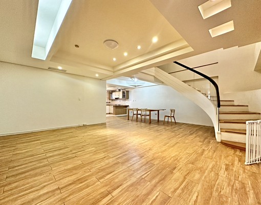 驚爆💥坪數太大照片上不完😲樓中樓💥超大四房🉑寵 - 591租屋網 - Image 1