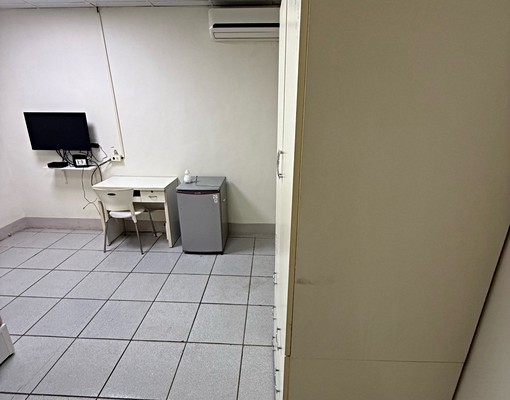 白色温暖精緻套房對外窗在走廊 - Image 7