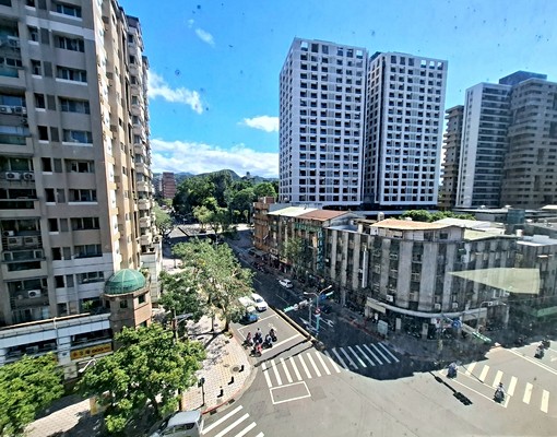 摩登典雅套房 - Image 1