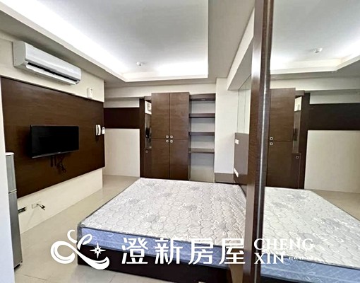 市中心!可租補電梯套房獨立陽台洗衣機台水台電有警衛有專屬車位 - Image 3