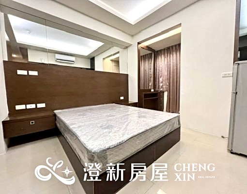 市中心!可租補電梯套房獨立陽台洗衣機台水台電有警衛有專屬車位 - Image 2