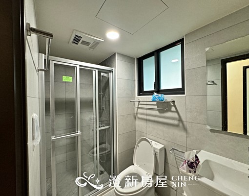西濱一路可養貓採光極好電梯大樓👍￸� - Image 4