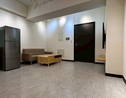 全新兩房邀請您來當第一個租客 - Image 1