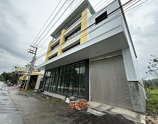 燕巢高應大正對面超大面寬挑高5.8米黃金店霸 - Image 1