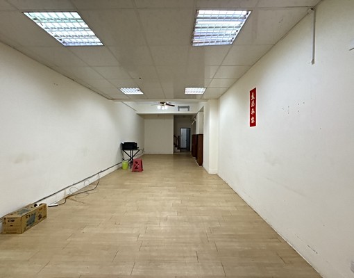 宏福五街四米面寬店面住辦可營業登記歡迎各行各業可議價 - Image 2