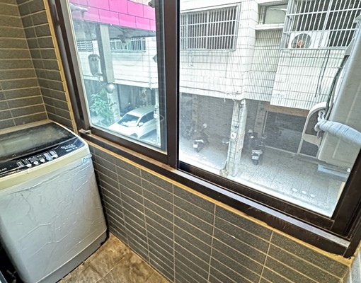 勤美公益綠園道可租補陽台獨洗曬乾溼分離大套房一房一廳 - Image 6