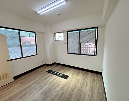 🚀交流道漂亮三房🚀內文有六點介紹🚀 - Image 2