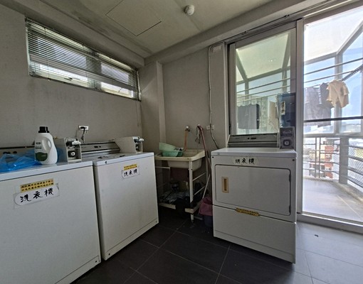 大遠百電梯採光套房/可開伙 - Image 6