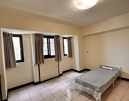 🌸免仲費🔥新時代大套房🔥附傢俱🔥可租補🔥台水台電 - Image 1