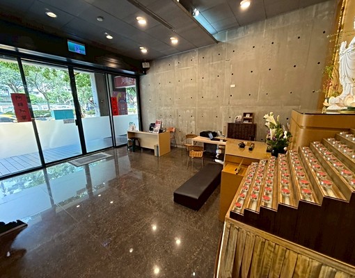 🍎忠孝新生華山文創商圈-獨棟透天清水模帶財金雞母🍎 - Image 2