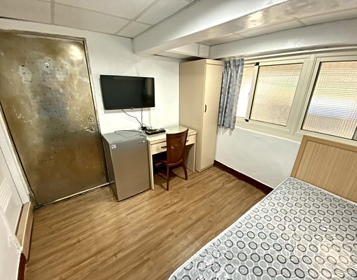 近衛武營近三多路全新變頻冷氣小資套房 - Image 5
