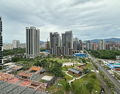 央北重劃區【央泱長虹】高樓景觀1+1房(可入籍報稅租補) - Image 3