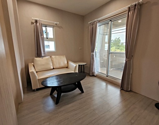 全新裝潢,5房電梯樓中樓,傢俱齊全,附平車 - Image 4