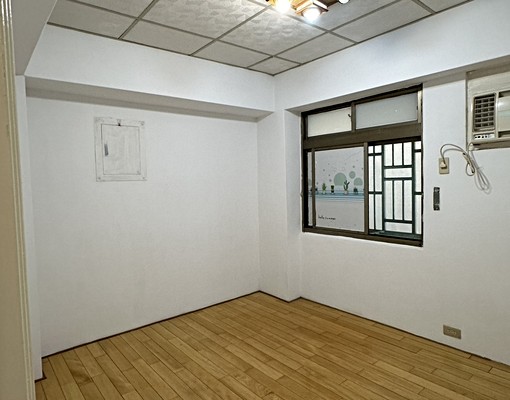 迴龍捷運/龍華/光啟高中、可租補、採光佳、機能佳、交通便利 - Image 8