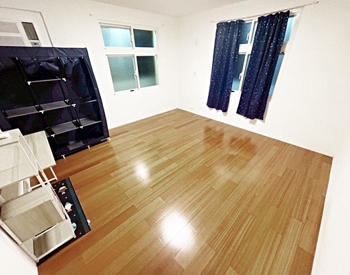 秀山國小◆採光3房◆可租補入籍★陽台 - Image 2