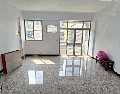 【大晟社會住宅】永康國光靜巷車庫大透天可租補 - Image 4