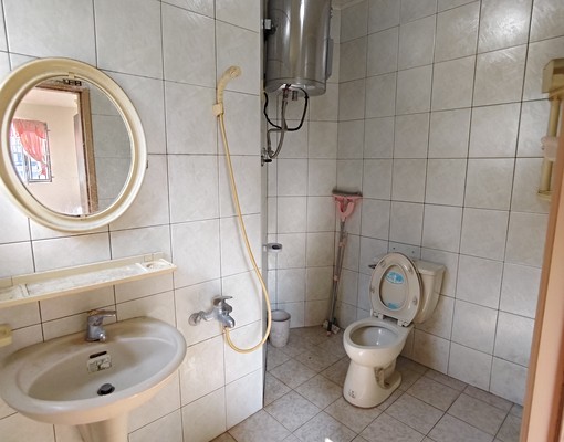 可租補/電梯大套房/近園區近清交 - Image 4