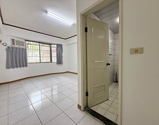 區公所🏘️全新變頻🔥免爬梯有採光/鬧中取靜生活機能 - Image 7