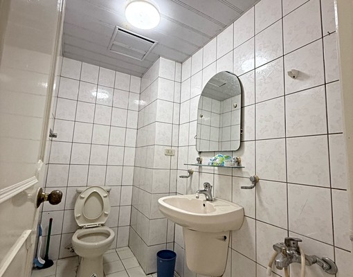 區公所🏘️全新變頻🔥免爬梯有採光/鬧中取靜生活機能 - Image 9