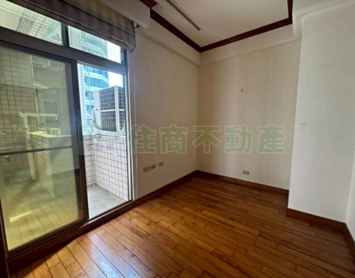 近忠孝敦化站｜大四房雙車位｜住商樹新團隊熱情推薦 - Image 5