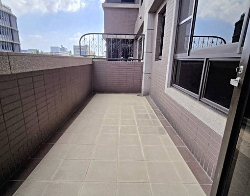 過嶺稀有3房釋出・近好市多大露台可寵物【高誠森仰】 - Image 4