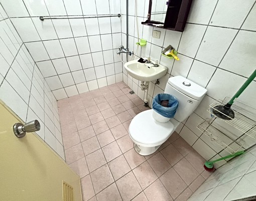 🌳福潭路🏡整棟透天5房💖可租補💰可營登✨屋況佳 - Image 15