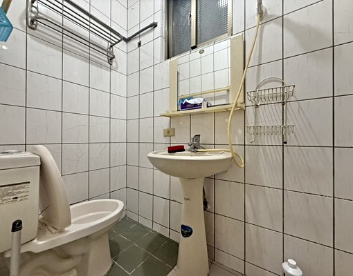 青埔。瑞士社區。稀有透天全新整理4房。 - Image 9