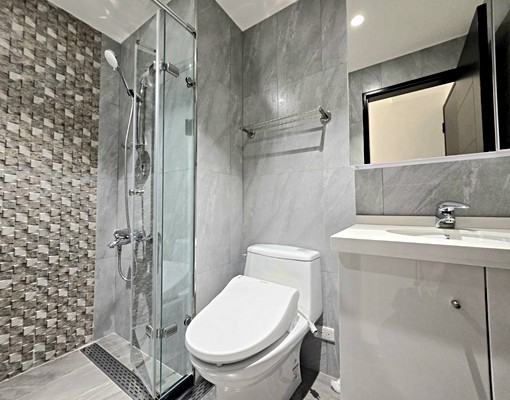 中正商圈電梯2房車/全新交屋/全新裝潢 - Image 7