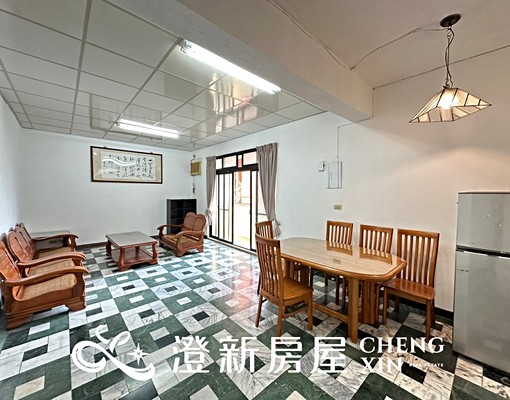 市中心，可合租超大坪數採光大四房 - Image 4