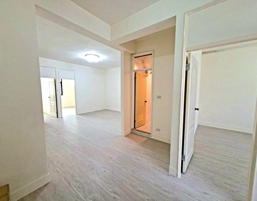景安/可報稅租補入籍/空屋格局方正採光通風/可開伙/機能佳 - Image 10