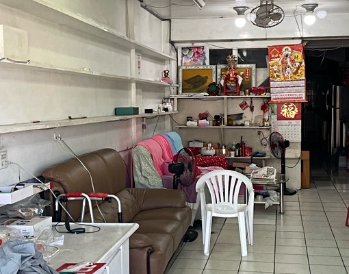 南方澳金媽祖漁市場旁的黃金店面 - Image 14