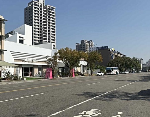 【租】⭐正援中路⭐大面寬百坪店面⭐有水有電 - Image 2