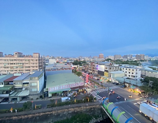 (可寵物可租補)平鎮高中典藏巴黎陽台景觀獨立電梯套房 - Image 2