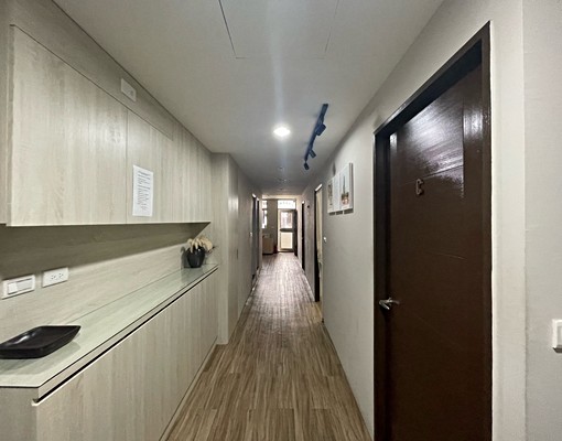 近捷運頂溪站，周邊商圈熱鬧，食衣住行一應俱全，適合學生 - Image 5