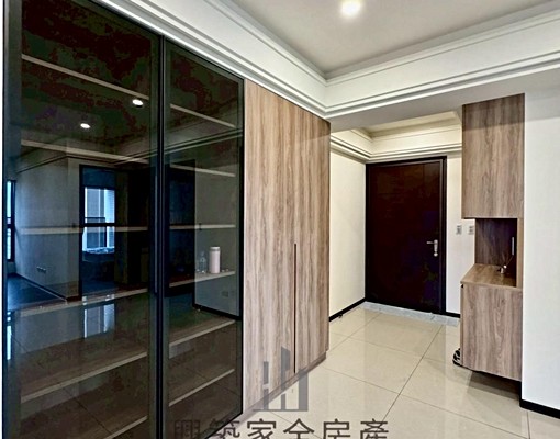 ⭐️外商最愛~市中心蛋黃區溫馨裝潢大四房⭐️ - Image 6