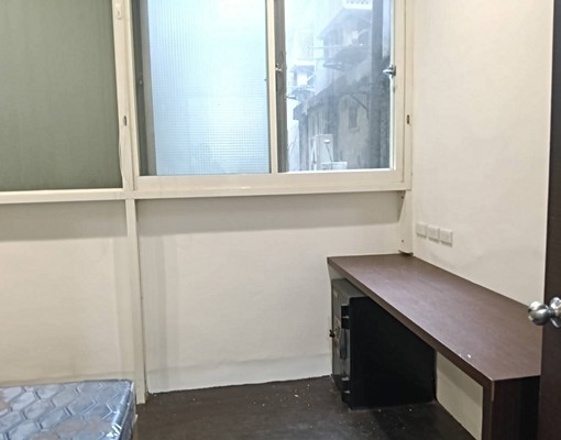 免仲費信陽街X餐2樓15坪套房租22000 - Image 3