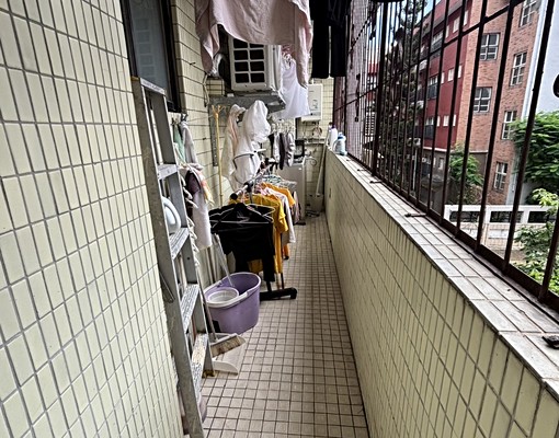 新光三越百貨電梯優質雅房出租 - Image 8