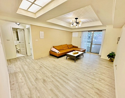 可租補✨南區秒殺大三房✨可寵可狗✨子母車✨管理員✨可戶籍 - Image 1