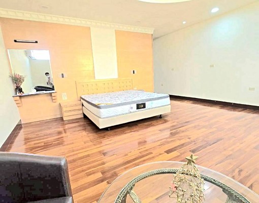 火車站旁稀有大臥房【限女性】 - Image 4