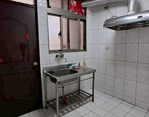南勢角景平路景新街口三樓可租補 - Image 4