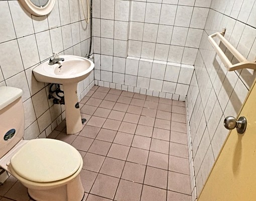 可租補。外勞可。近早市,超商,生活館,餐廳,.... - Image 3