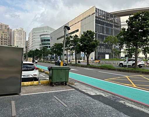 採光好捷運三房租金含平面車位/可租補/博愛巨蛋捷運高鐵 - Image 13