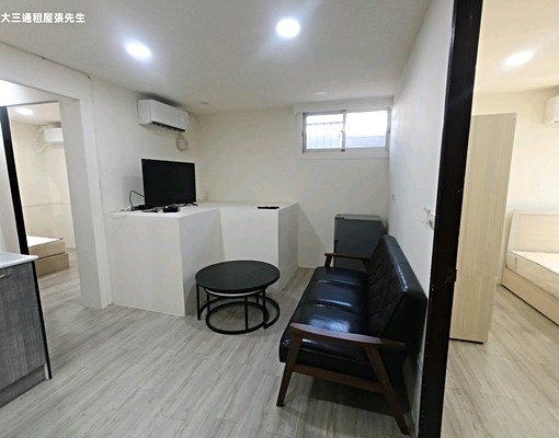 近徐匯中學站可租補可寵物裝潢新溫馨採光二房大空間可代收垃圾 - Image 1