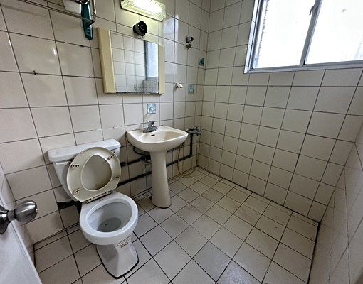🏡✨捷運新店區公所稀有3房3衛|靜巷生活・可寵可炊✨ - Image 8