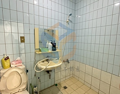 🌟【維新路公寓🏠無電梯三房出租✨租金超甜✨近火車站🍳】 - Image 2