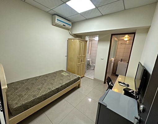 實PO竹科金山街清交大可租補台電計價秒殺物件獨立洗衣機曬衣 - Image 1